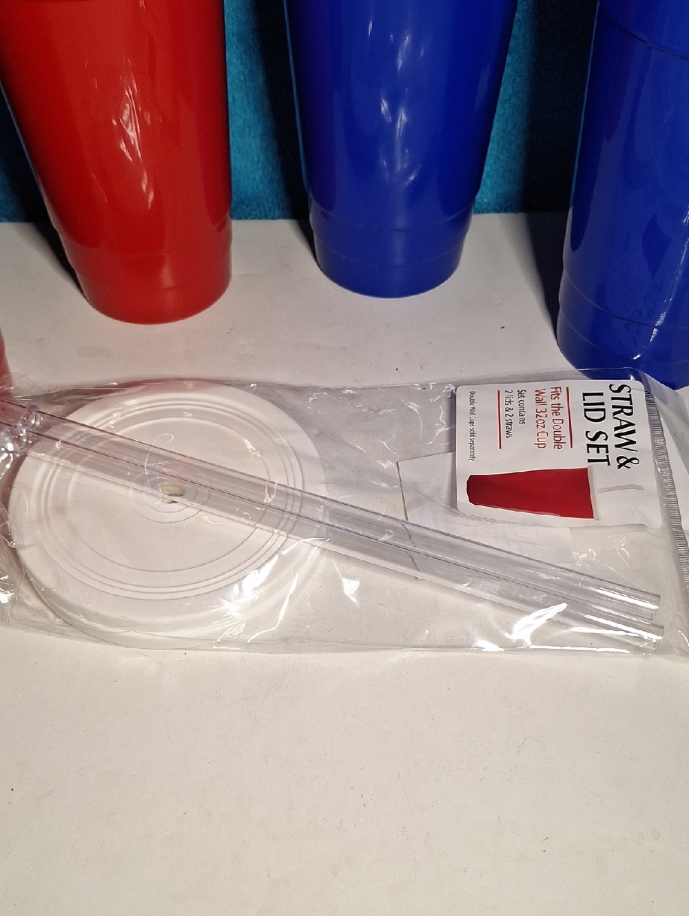 4 Reusable Party Cups, Venti Size Solo Cups, Insulated Party Cups, Large Cup - Picture 4 of 9